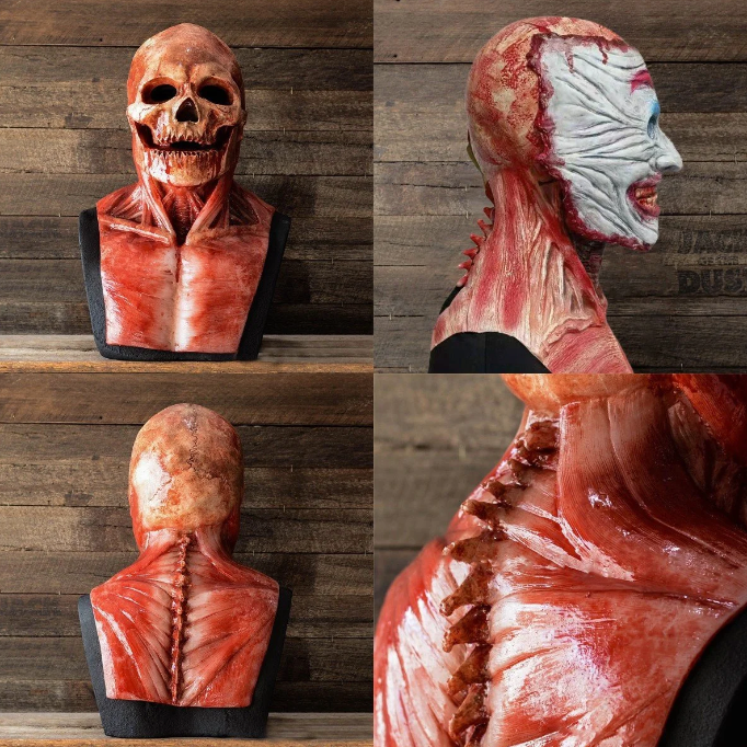 💀 Screams of Delight™ Bloody Horror Skull Mask 🎭