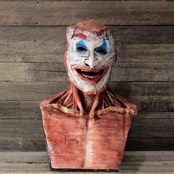 💀 Screams of Delight™ Bloody Horror Skull Mask 🎭